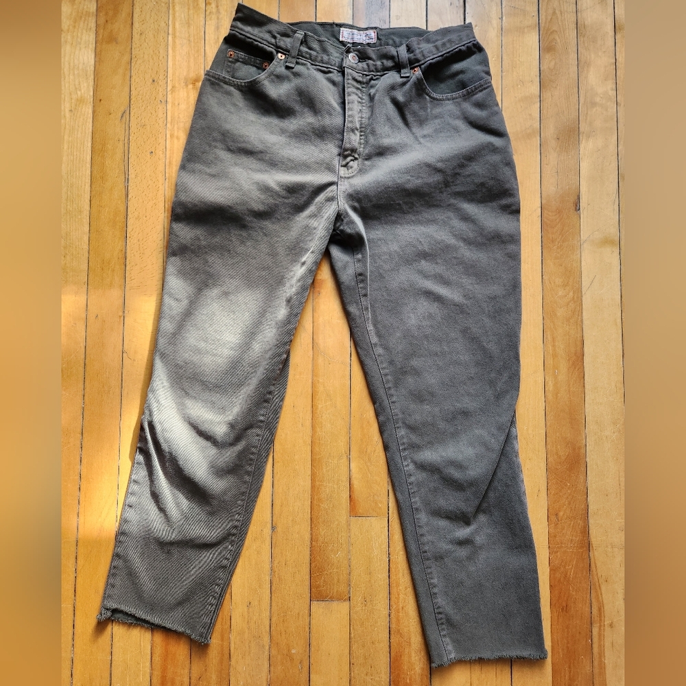 Vintage Mid-Rise Cropped Guess Jeans